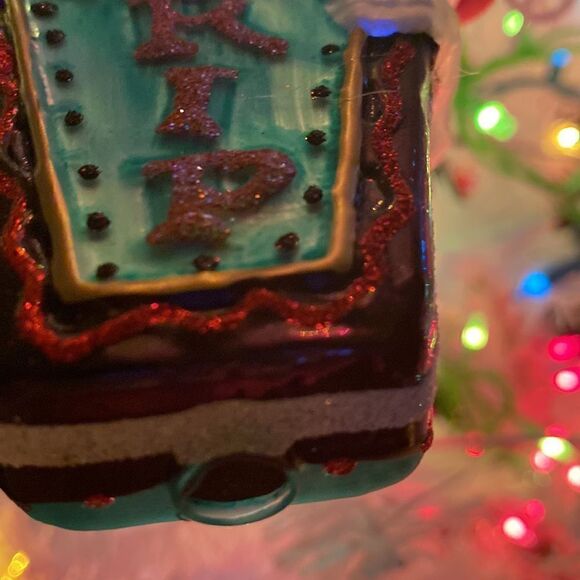 Holiday Lane Glass Sugar Skull Ornament Coffin RIP Day of the Dead Glitter - Picture 7 of 13